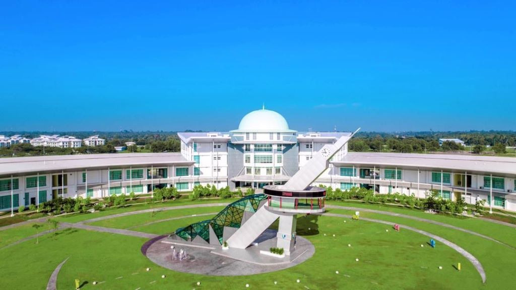 BACHELOR OF COMPUTER SCIENCE (SOFTWARE ENGINEERING) WITH HONOURS