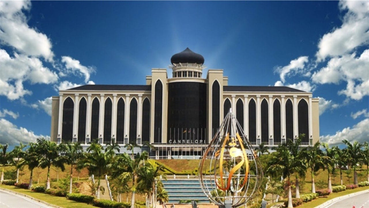 MASTER OF LAW (INTERNATIONAL LAW) (FACULTY OF SYARIAH AND LAW) #17510
